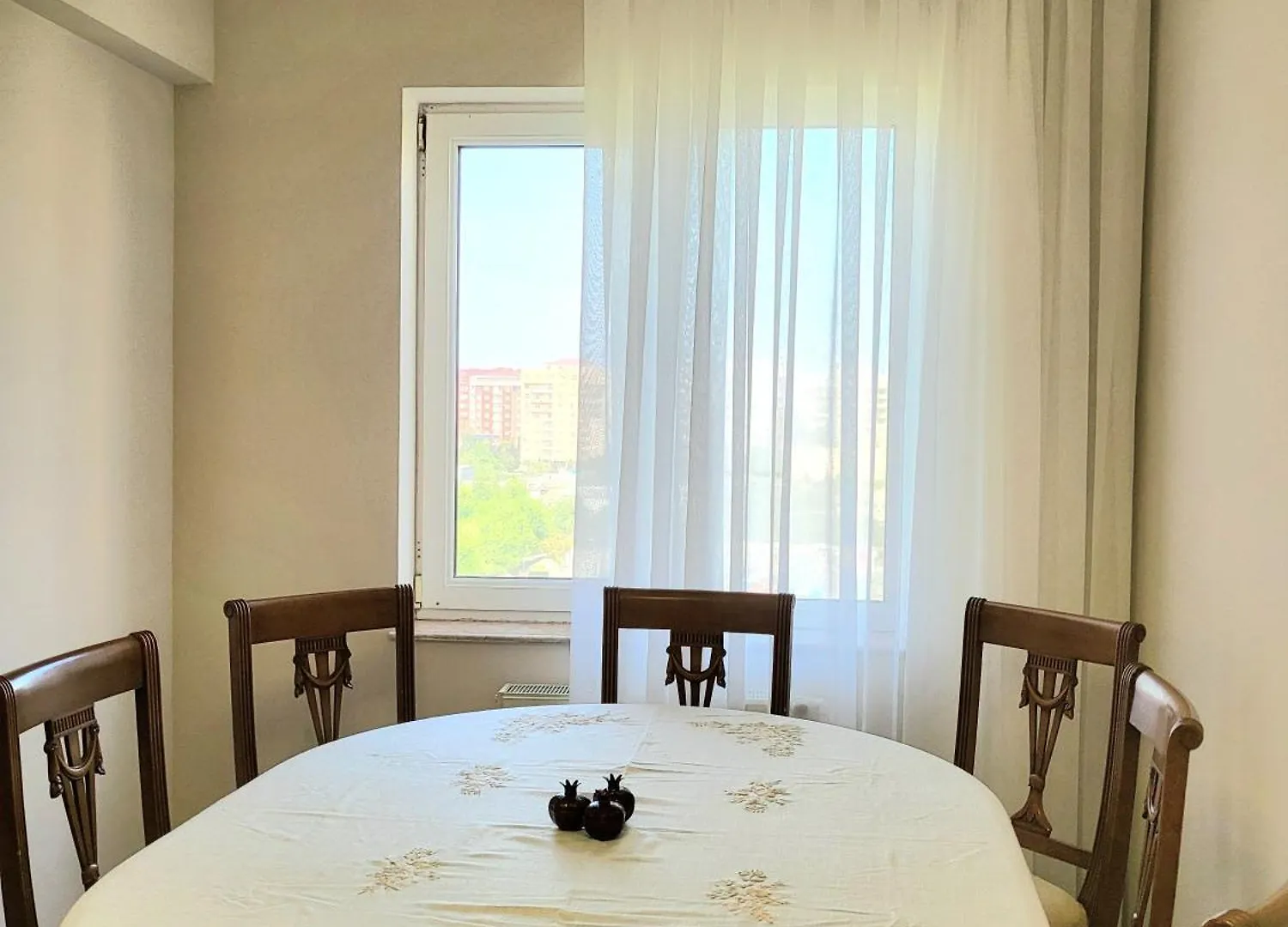 2Br Apartment With Park Views 바쿠